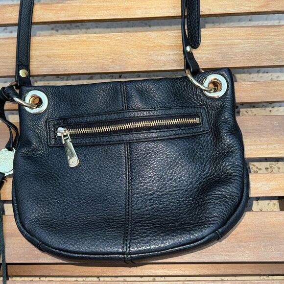 VINCE CAMUTO Black Soft Pebble Leather Crossbody Bag EUC - Picture 2 of 14
